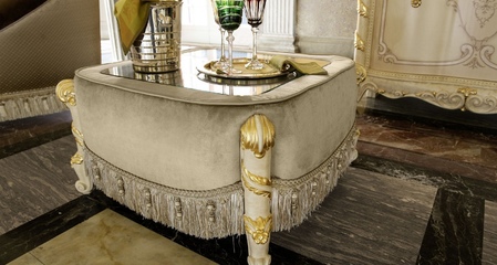 Кофейный столик 70х70 с обивкой VIP со стеклянной столешницей Madame Royale MOBILPIU LUXURY