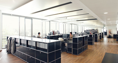 Graphite Black by USM